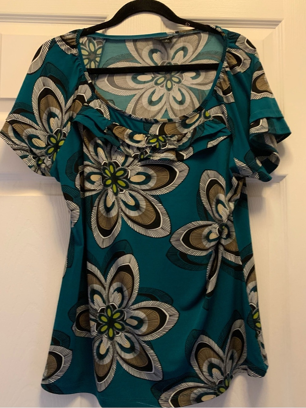 Women’s East Fifth Size Large Blouse
